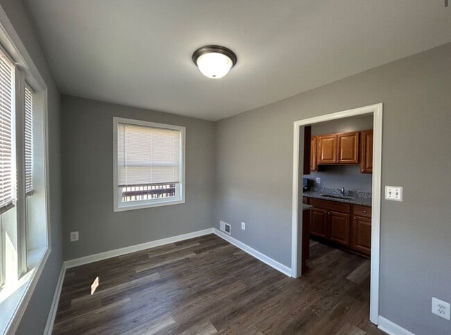 Building Photo - Semidetached 3 bedroom