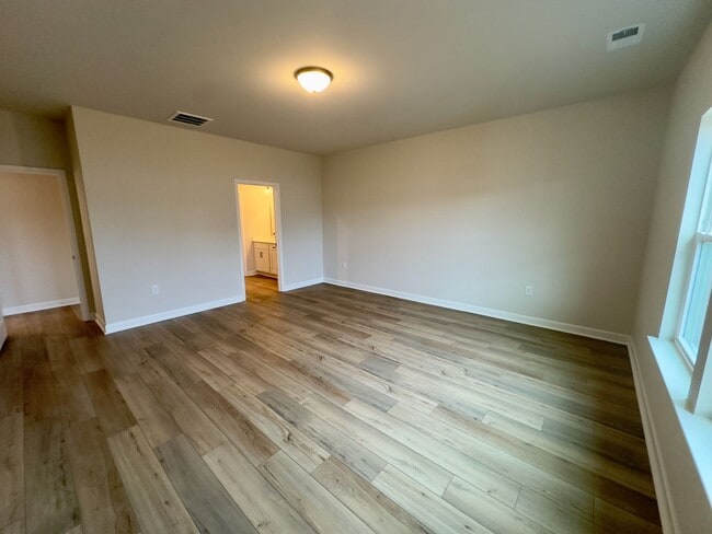 Building Photo - Custom Home in Bella Vita!