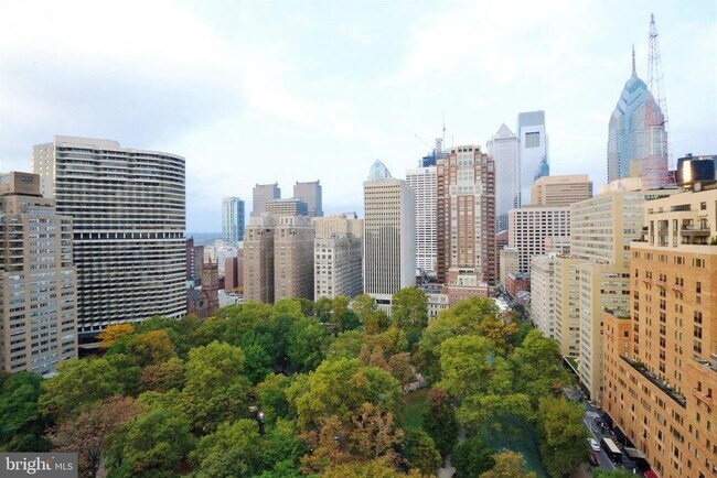 Building Photo - 1810 Rittenhouse Square