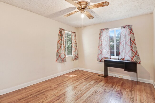 Building Photo - 1711 Rose St