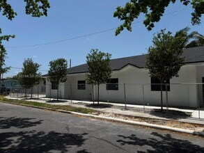 Building Photo - 2165 Beautiful Ave