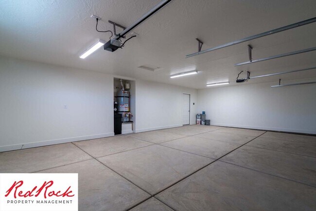 Building Photo - Incredible 3 Bedroom, 2 Bathroom Property ...