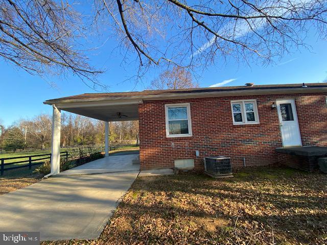 Building Photo - 17 Summerville Rd