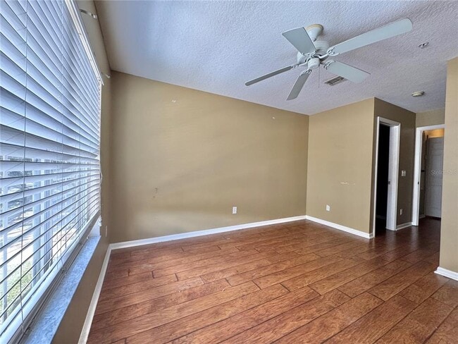 Building Photo - 1916 Beacon Bay Ct