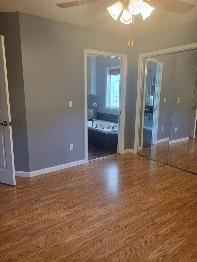 Building Photo - 11 Milnor Cir
