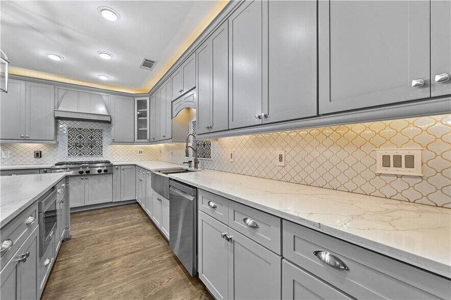 Building Photo - 860 Cramac Dr