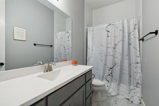 Building Photo - 2608 Camden Ct