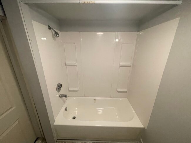 Building Photo - 624 Grant-N