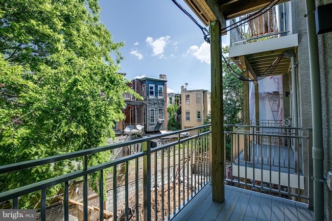 Building Photo - 2017 N College Ave