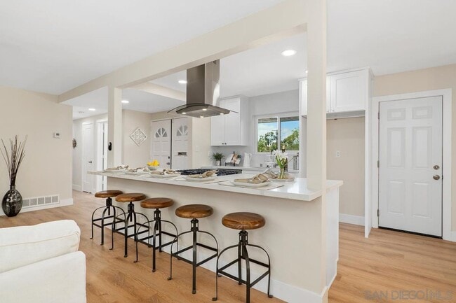 Building Photo - 5051 Lenore Dr
