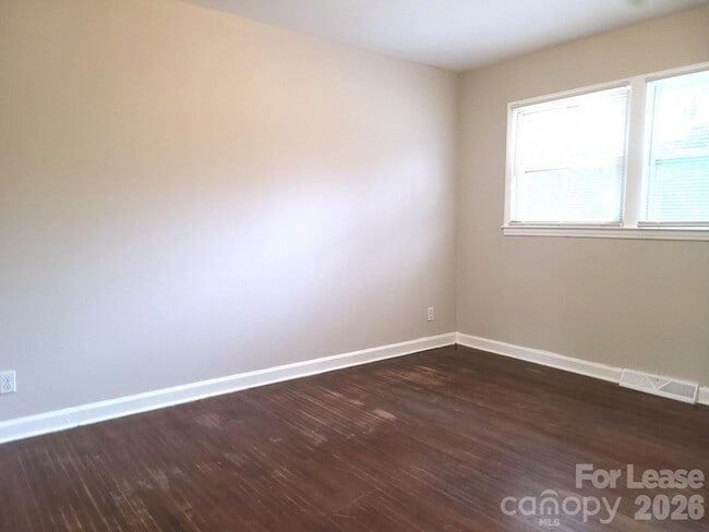 Building Photo - 4124 Somerdale Ln