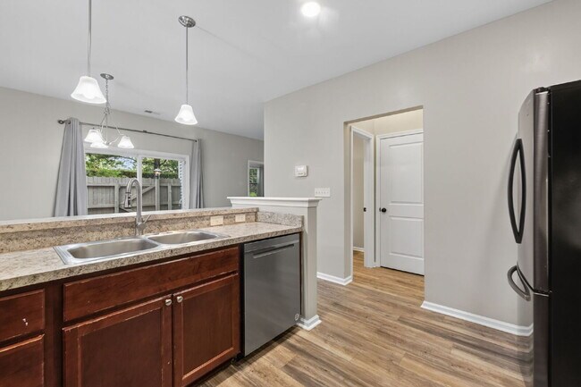 Building Photo - Beautiful Crofton at Spence Crossing Townhome/Condo | 3 BR | 2.5 BA | 1,867 Sq. Ft.