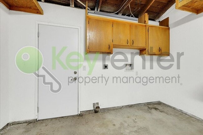 Building Photo - 7603 Linden Ave