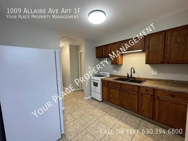 Building Photo - 1009 Allaire Ave