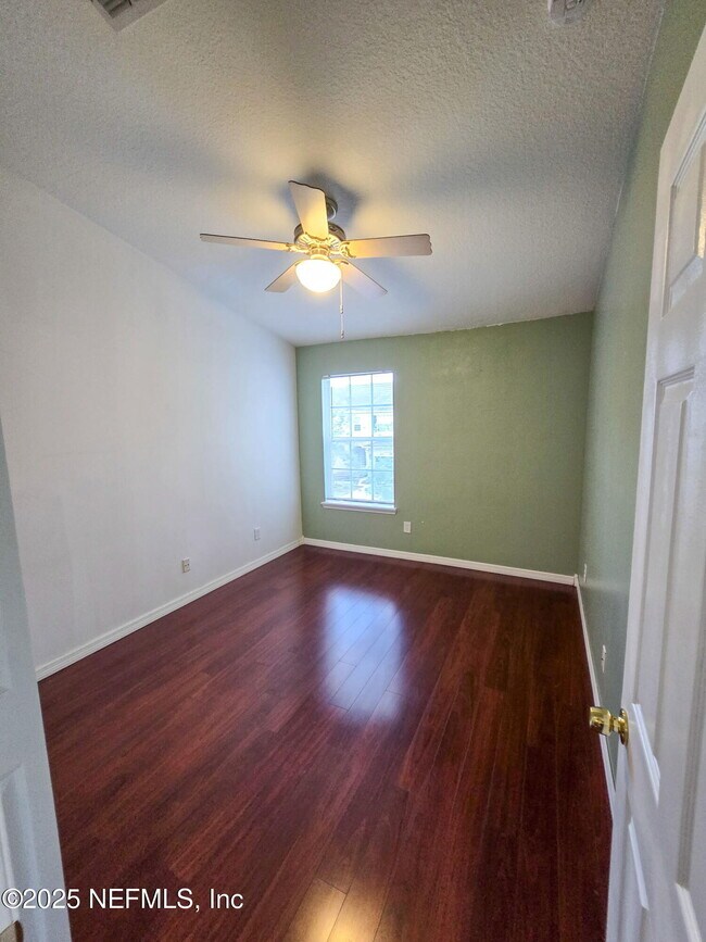 Building Photo - 7990 Baymeadows Rd