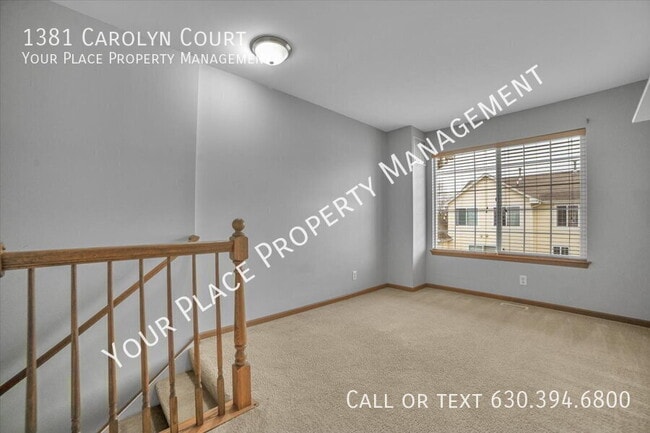 Building Photo - 1381 Carolyn Ct