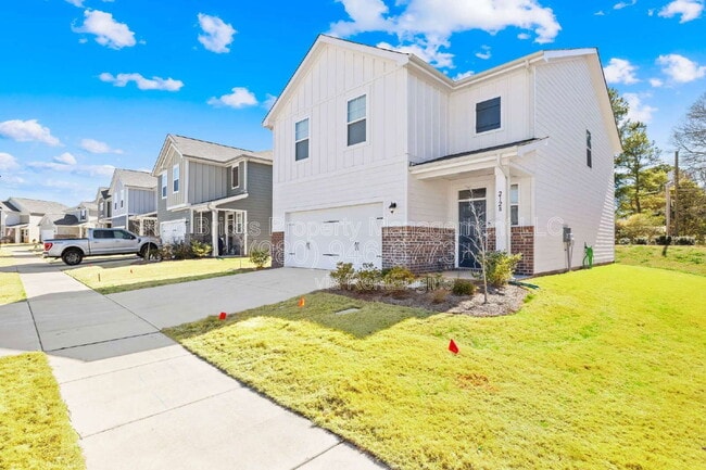 Building Photo - 2128 Blue Sky Mdws Dr