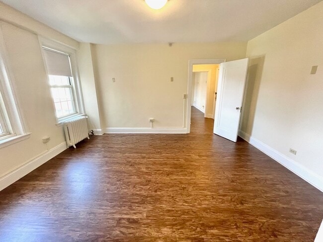Building Photo - 1401 Beacon St