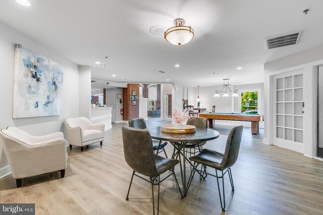 Building Photo - 10823 Hampton Mill Terrace