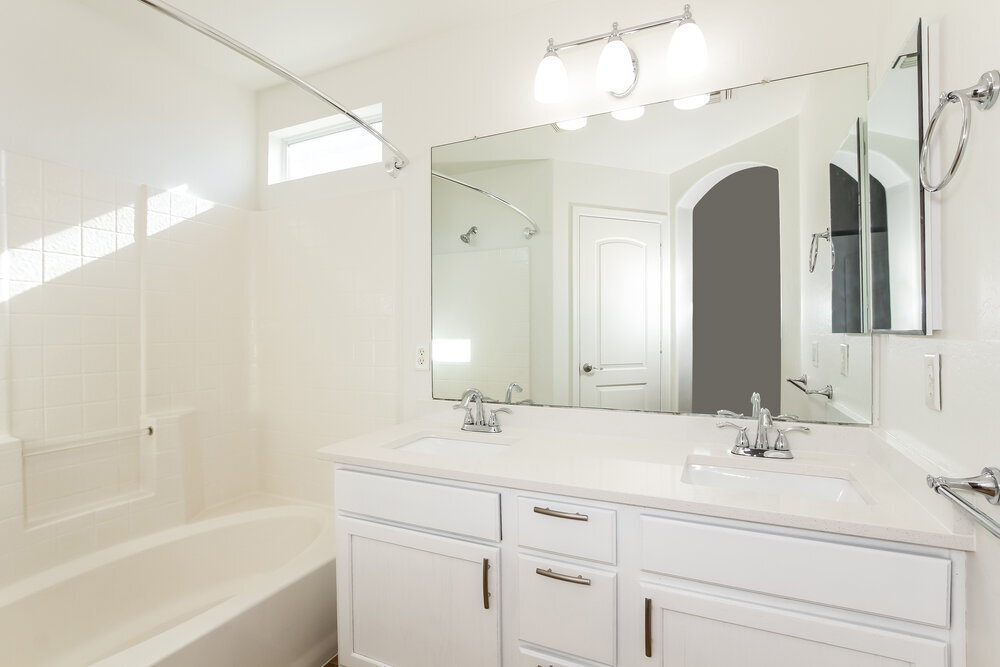 Building Photo - 1344 S 220th Dr