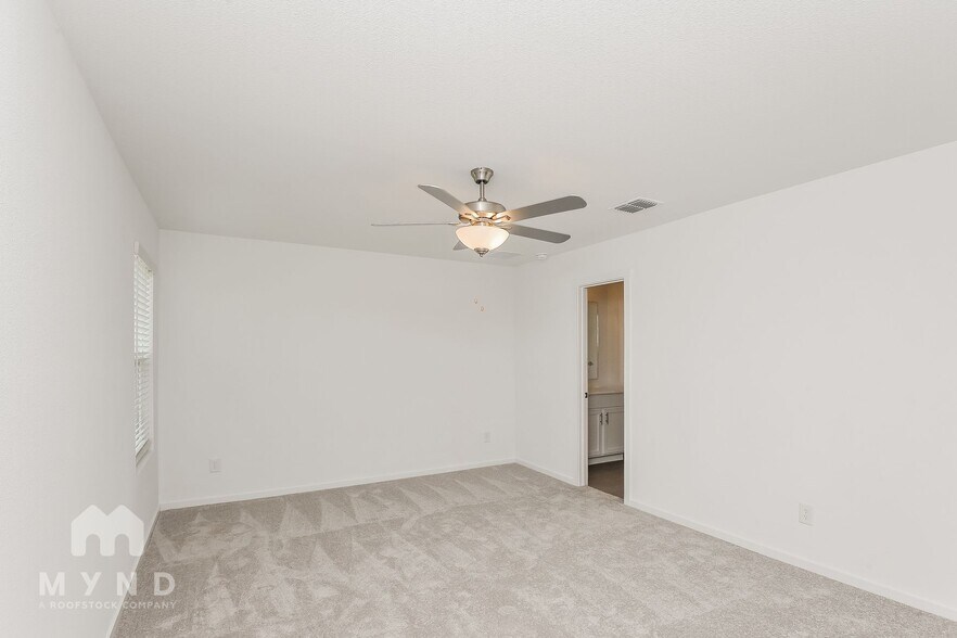 Building Photo - 2709 Mistwood Dr