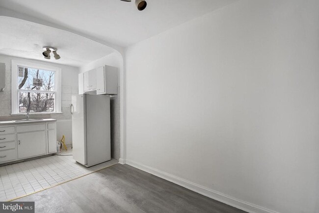 Building Photo - 837 Windermere Ave