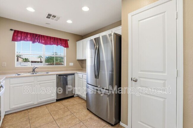 Building Photo - 21069 N Jocelyn Ln