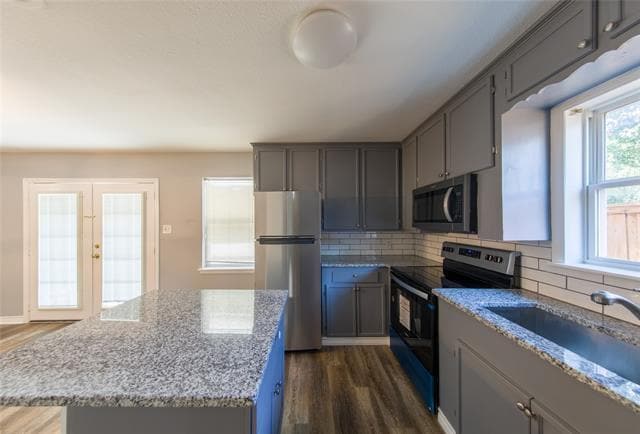 Building Photo - 418 Apollo Rd