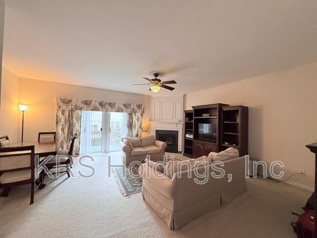 Building Photo - 7008 Valerie Anne Dr