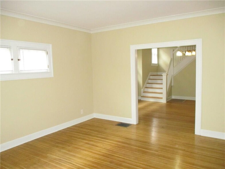 living room/dinning room - 3548 Carrollton Ave