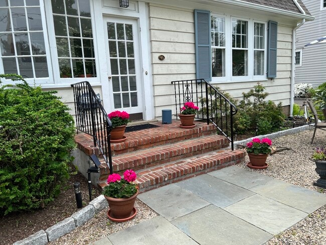 Building Photo - 46 Parkway