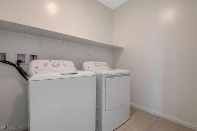 Building Photo - 3699 Bright Aquarius Ln