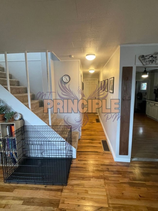 Building Photo - Adorable 3 bed house in great family frien...