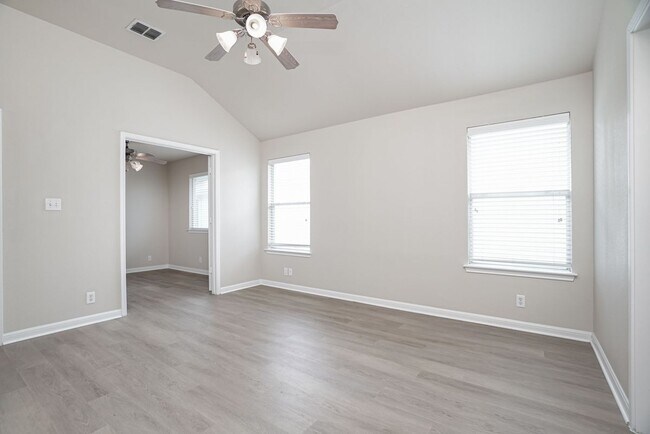 Building Photo - 3912 Whisper Fld