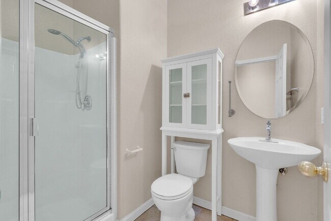 Building Photo - 101 Johnson Ln