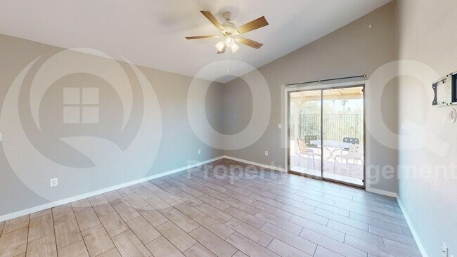 Building Photo - 9462 N Scarlet Tanager Ln