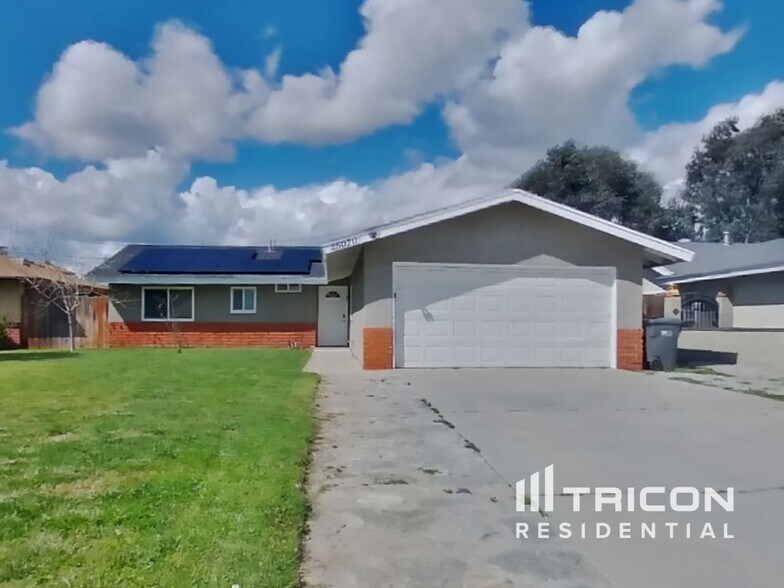 Building Photo - 25030 Gentian Ave