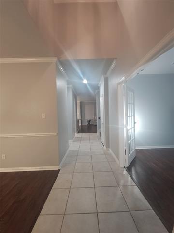Building Photo - 1024 Fair Oaks Dr