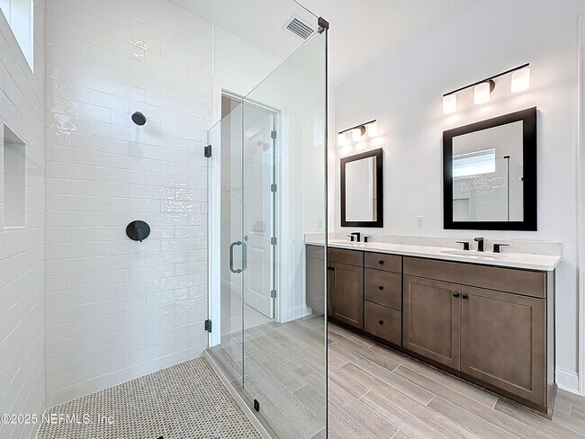 Building Photo - 59 Bedford Ter