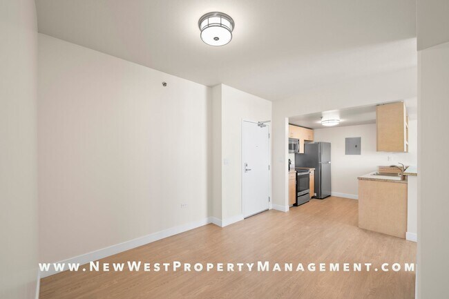 Building Photo - Light and Bright Little Italy 2-Bedroom at