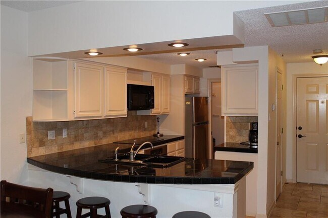 Building Photo - 3404 American Dr
