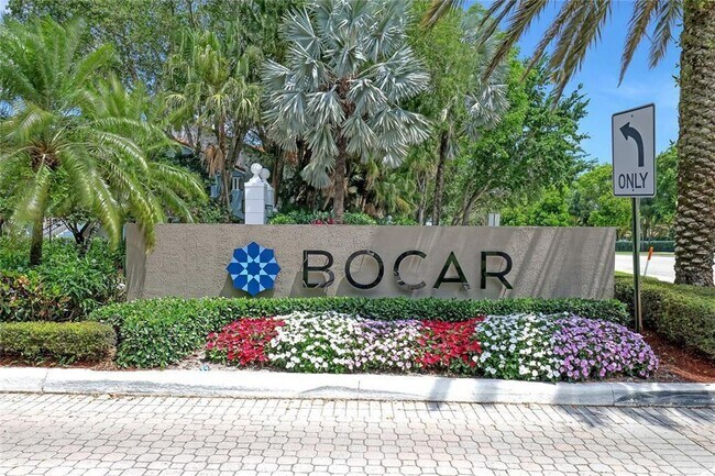 Building Photo - Bocar #103