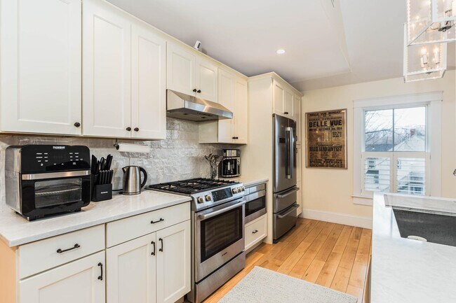 Building Photo - 1 Franklin St