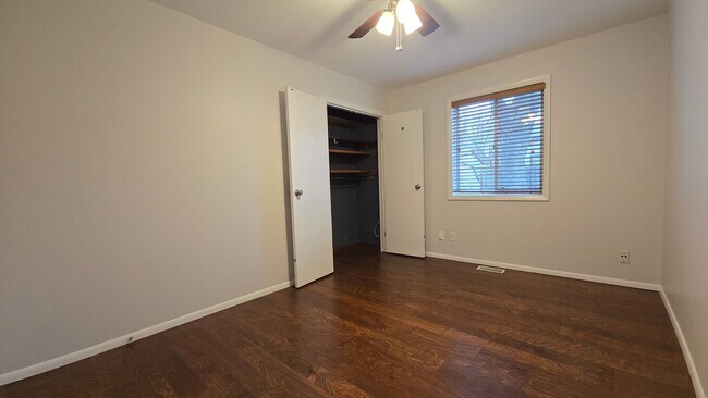 Building Photo - Renovated 3 Bed, 2 Bath Home Located in Stratford Park Neighborhood