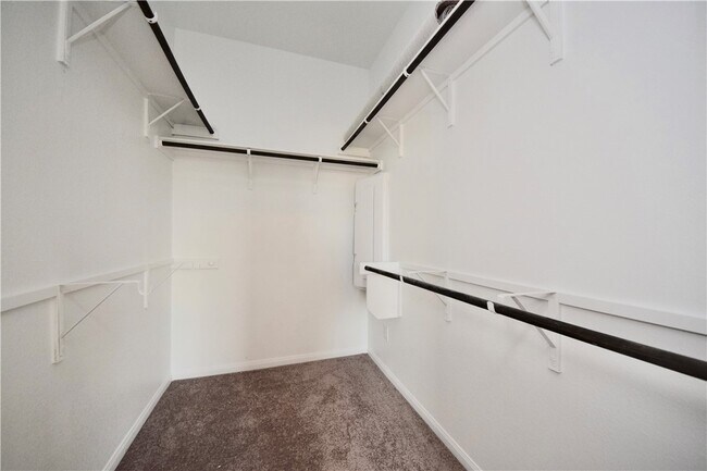 Building Photo - 1250 Chad Dr