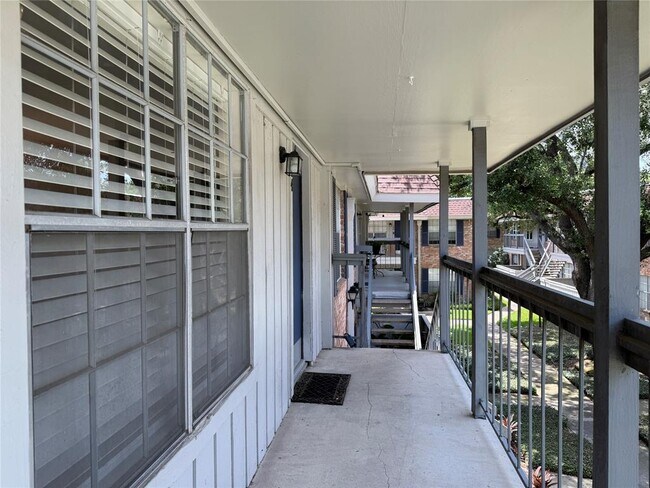 Building Photo - 2250 Bering Dr