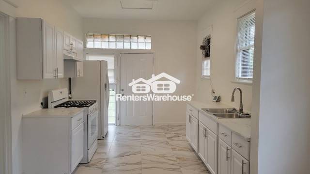 Building Photo - 517 Wabash Ave NE