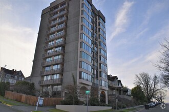 Building Photo - Stadium District Condo with Views of Comme...
