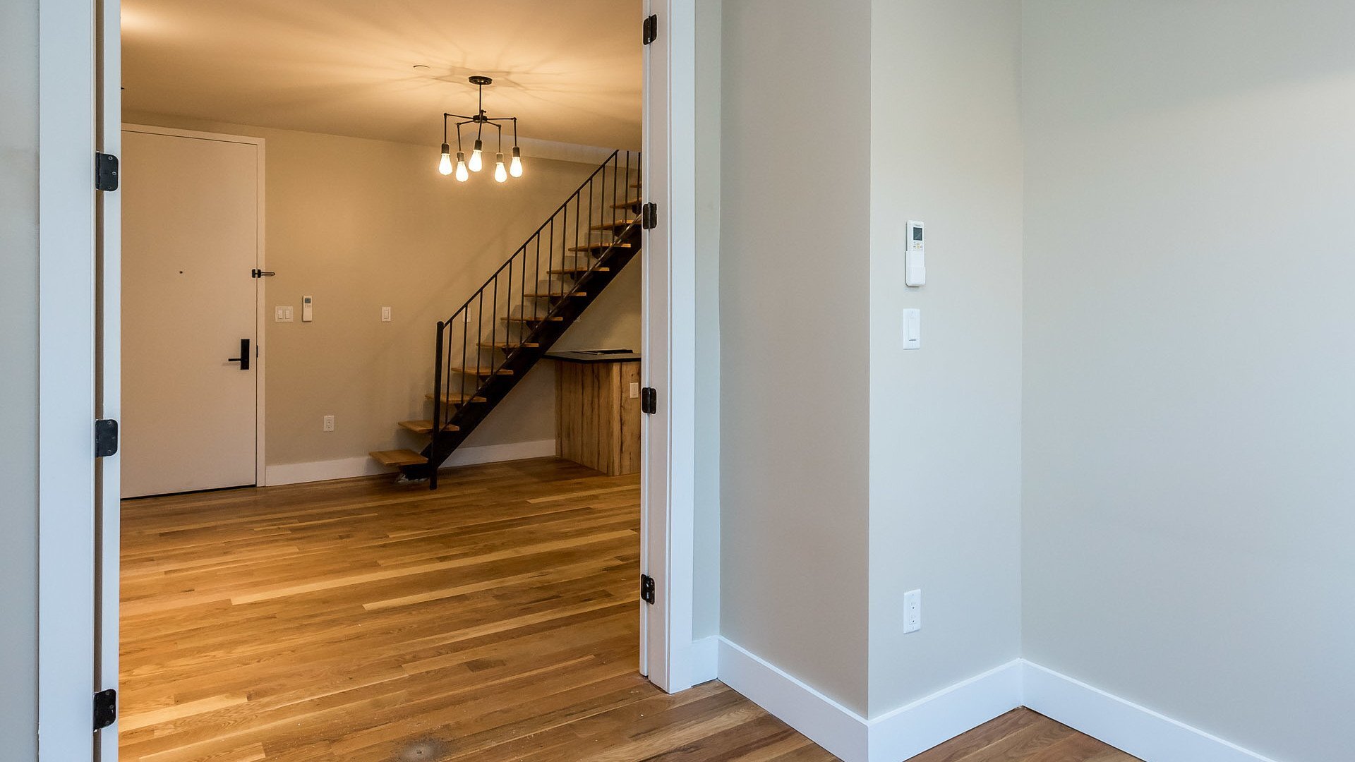 Building Photo - 595 Myrtle Ave