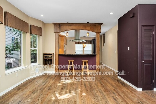 Building Photo - 3531 S Kelly Ave